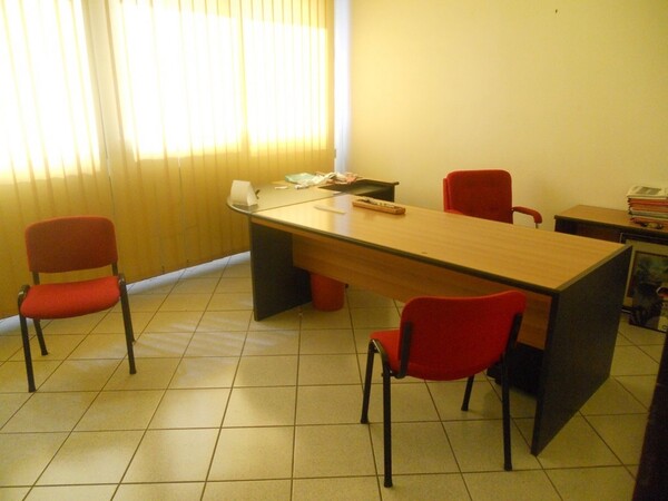 4#6304 Arredi da ufficio in vendita - foto 2