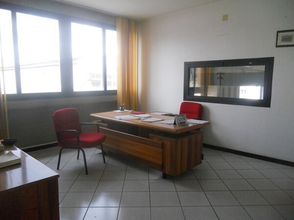 6#6304 Arredi da ufficio in vendita - foto 1