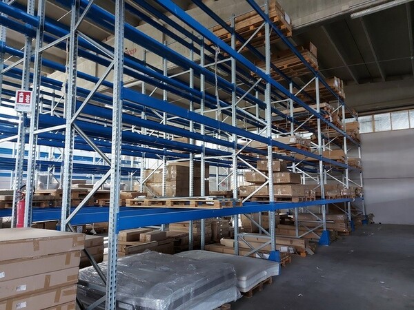 1#6315 Scaffalature industriali e transpallet manuale in vendita - foto 1