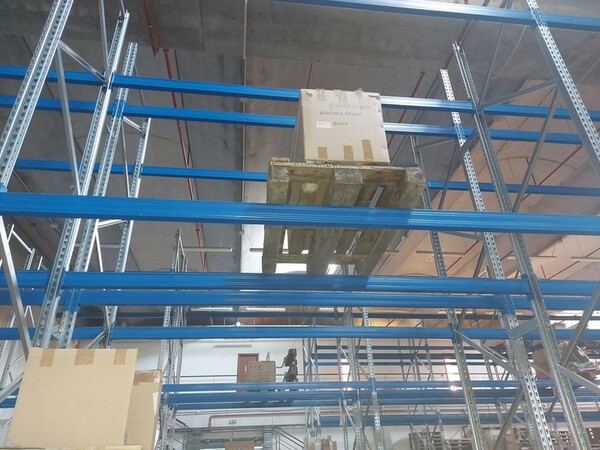 Logistica in vendita