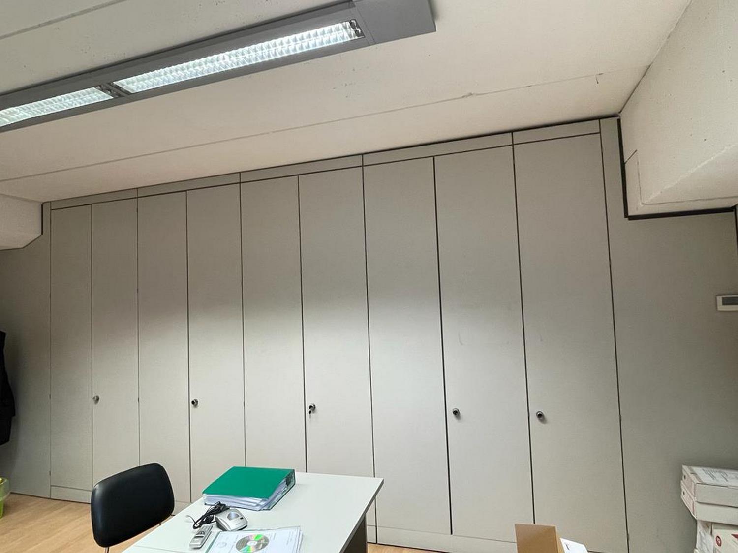 Lot Bespoke office furniture