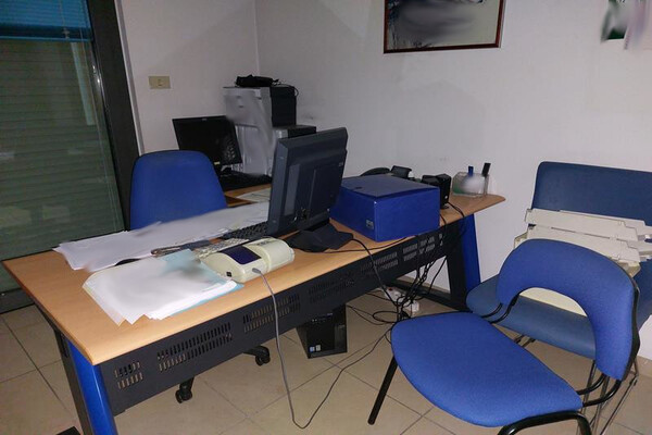 1#6323 Arredi d'ufficio in vendita - foto 2