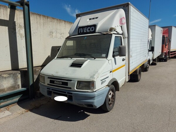 3#6324 Autocarro Iveco Turbodaily isoltermico. in vendita - foto 2