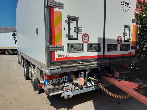7#6324 Autocarro Volvo 500 e rimorchio Iveco isotermico in vendita - foto 7