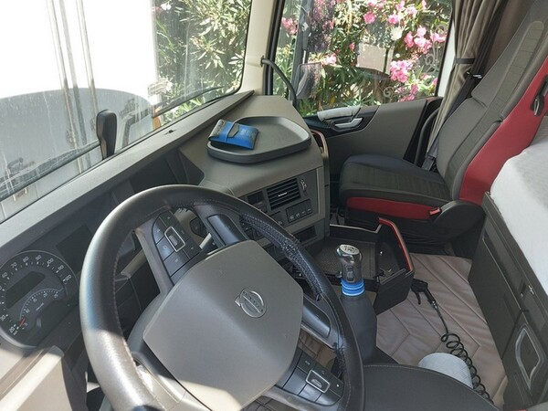 7#6324 Autocarro Volvo 500 e rimorchio Iveco isotermico in vendita - foto 11
