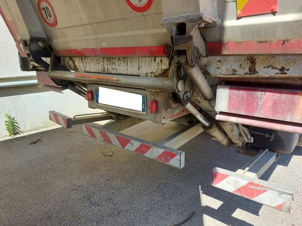9#6324 Autocarro Iveco Magirus in vendita - foto 5