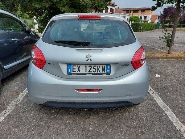 12#6327 Autocarro Peugeot 208 in vendita - foto 2