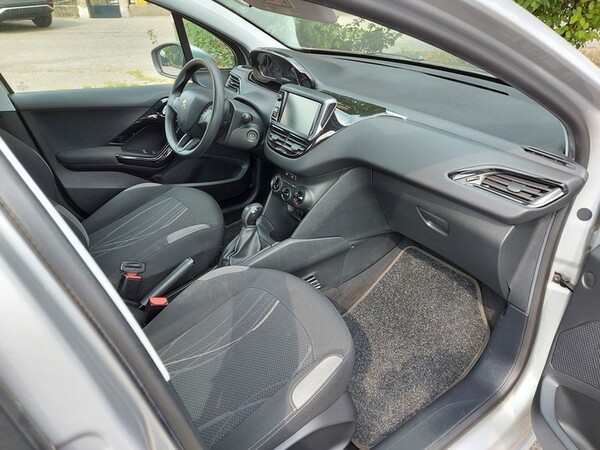 12#6327 Autocarro Peugeot 208 in vendita - foto 9