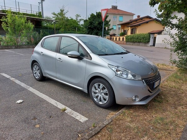 12#6327 Autocarro Peugeot 208 in vendita - foto 17