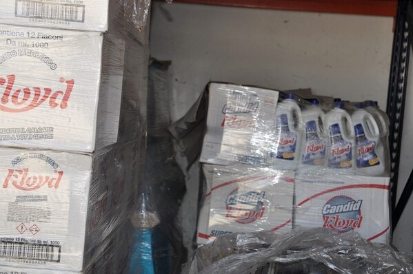 3#6334 Prodotti finiti per casa e igiene personale in vendita - foto 10