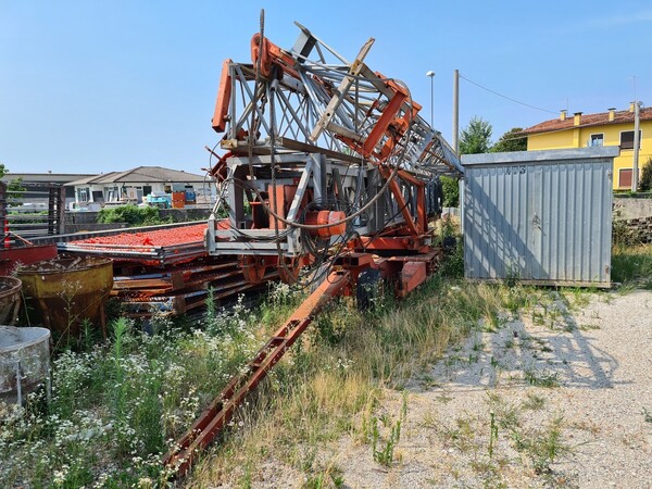 1#6336 Gru a torre Fari automontante in vendita - foto 2