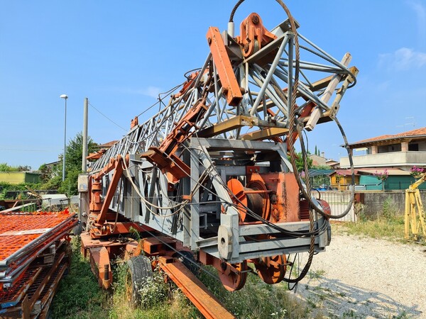 1#6336 Gru a torre Fari automontante in vendita - foto 3