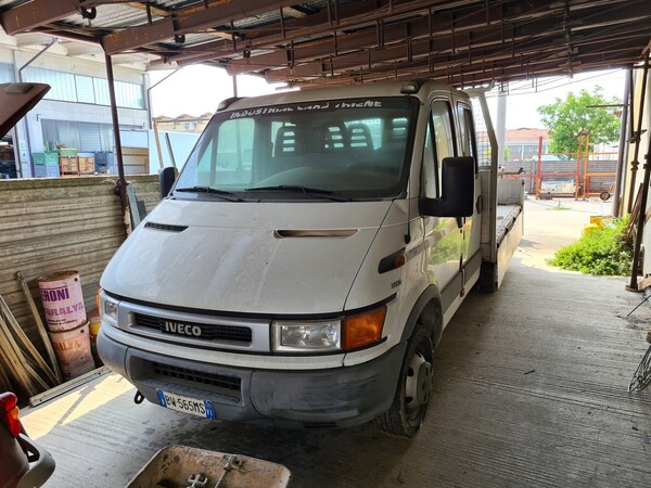Autocarri in vendita