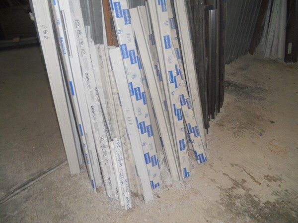 12#6344 Profili in PVC per telai o ante in vendita - foto 4