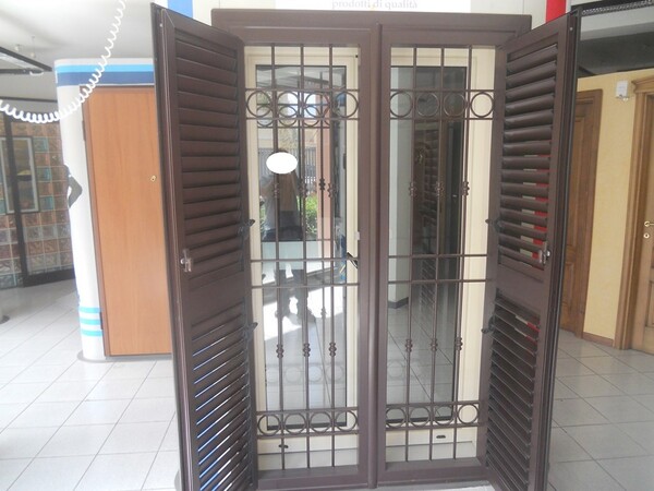 8#6344 Porte e finestre da esposizione in vendita - foto 134