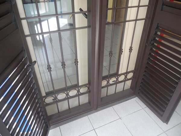 8#6344 Porte e finestre da esposizione in vendita - foto 136