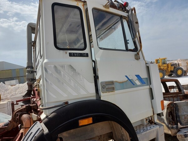 2#6345 Trattore stradale Iveco con semirimorchio Bianchi in vendita - foto 13