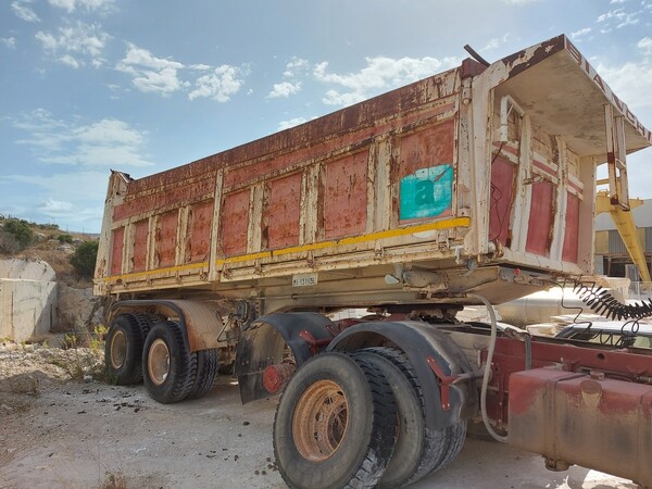 2#6345 Trattore stradale Iveco con semirimorchio Bianchi in vendita - foto 14