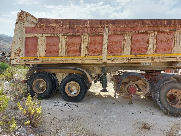 2#6345 Trattore stradale Iveco con semirimorchio Bianchi in vendita - foto 16