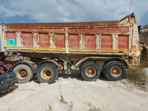 2#6345 Trattore stradale Iveco con semirimorchio Bianchi in vendita - foto 22