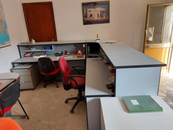 7#6345 Arredi ufficio in vendita - foto 1