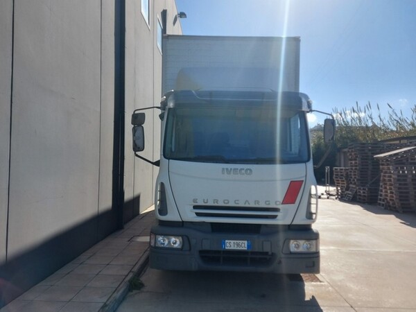 11#6356 Autocarro Iveco 130/120 in vendita - foto 2