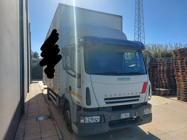 11#6356 Autocarro Iveco 130/120 in vendita - foto 8