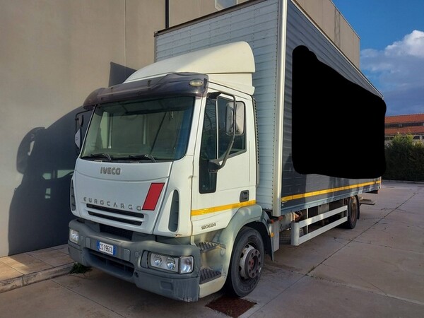 11#6356 Autocarro Iveco 130/120 in vendita - foto 9