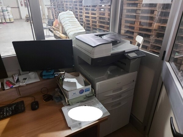 4#6356 Arredi e attrezzature per ufficio in vendita - foto 4