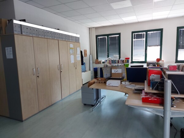 10#6357 Arredi per ufficio e attrezzature elettroniche in vendita - foto 7