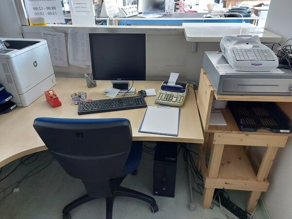 10#6357 Arredi per ufficio e attrezzature elettroniche in vendita - foto 19