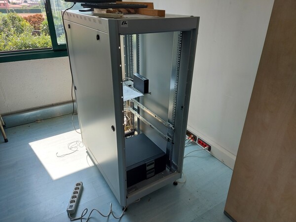 10#6357 Arredi per ufficio e attrezzature elettroniche in vendita - foto 32