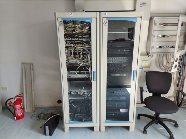 10#6357 Arredi per ufficio e attrezzature elettroniche in vendita - foto 33