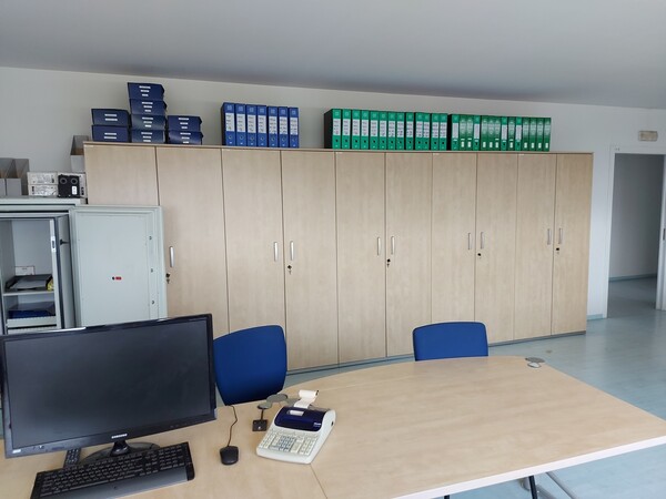 10#6357 Arredi per ufficio e attrezzature elettroniche in vendita - foto 39