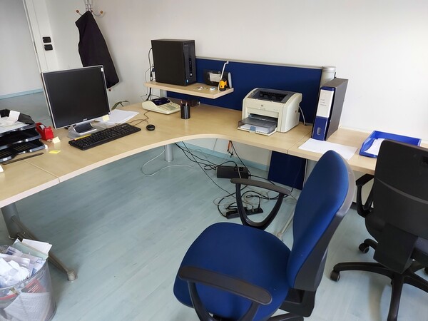 10#6357 Arredi per ufficio e attrezzature elettroniche in vendita - foto 41