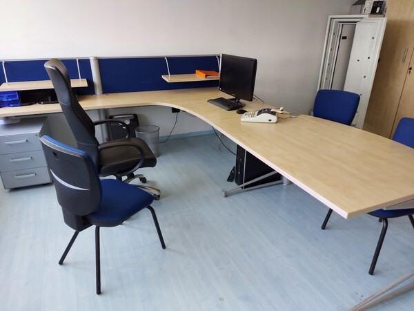 10#6357 Arredi per ufficio e attrezzature elettroniche in vendita - foto 42