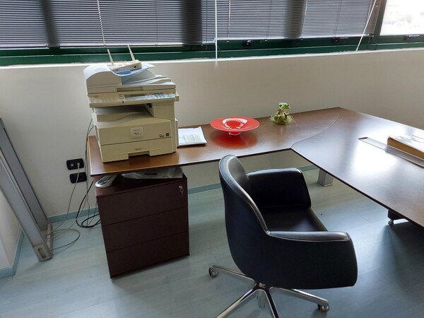 10#6357 Arredi per ufficio e attrezzature elettroniche in vendita - foto 50