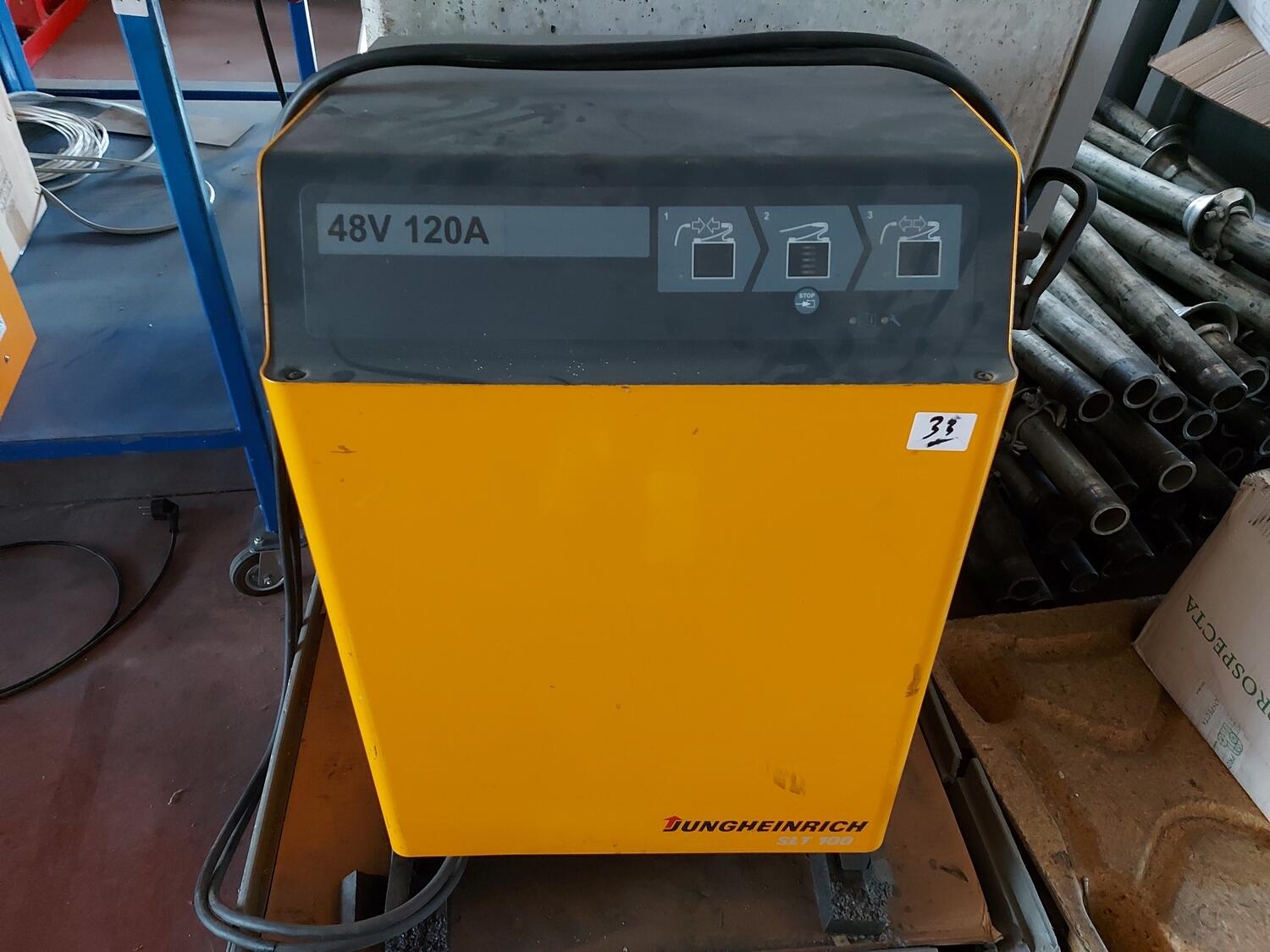 Lot Jungheinrich EFG 220 forklift truck