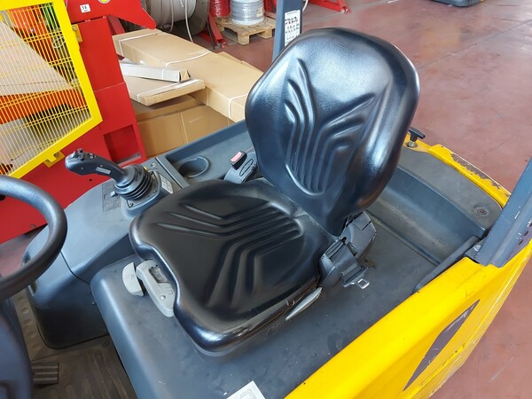 5#6357 Carrello elevatore Jungheinrich EFG 220 in vendita - foto 12
