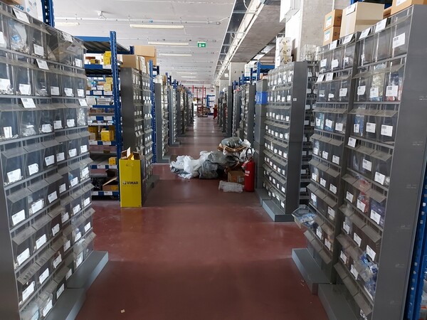 9#6357 Scaffalature e attrezzatura magazzino in vendita - foto 97