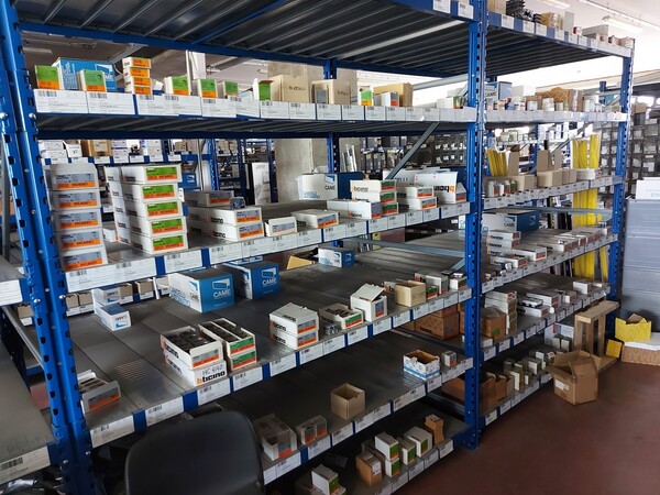 9#6357 Scaffalature e attrezzatura magazzino in vendita - foto 106