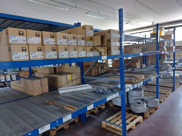 9#6357 Scaffalature e attrezzatura magazzino in vendita - foto 113