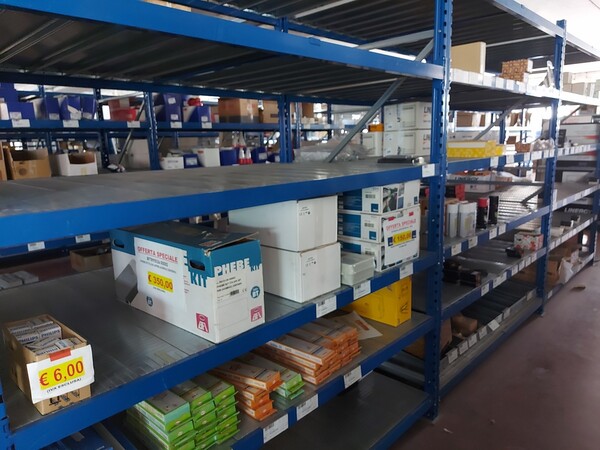 9#6357 Scaffalature e attrezzatura magazzino in vendita - foto 128