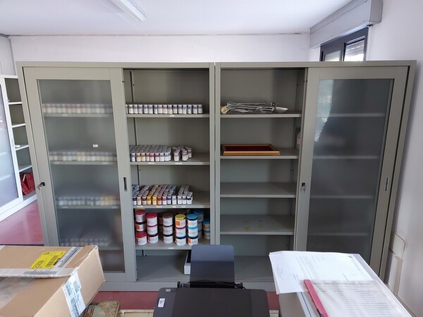 1#6358 Arredo ufficio e attrezzature da laboratorio in vendita - foto 7