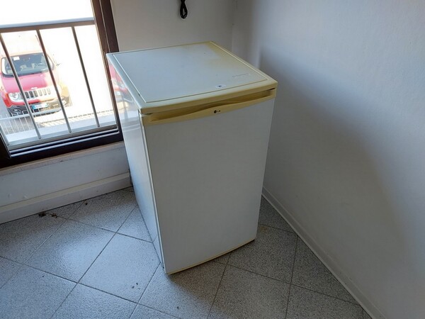 1#6358 Arredo ufficio e attrezzature da laboratorio in vendita - foto 23