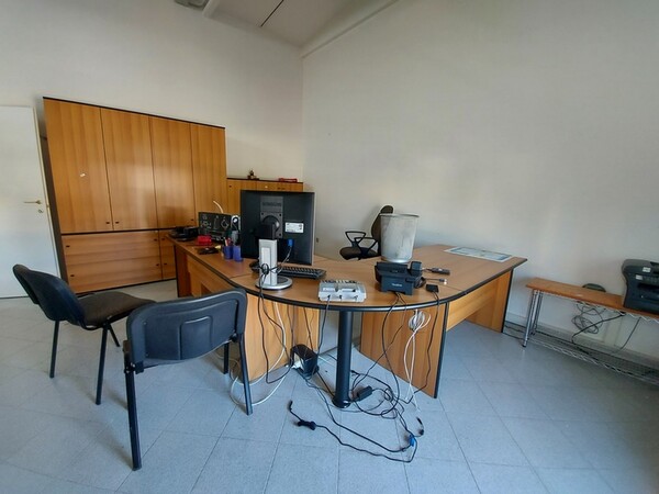 1#6358 Arredo ufficio e attrezzature da laboratorio in vendita - foto 25