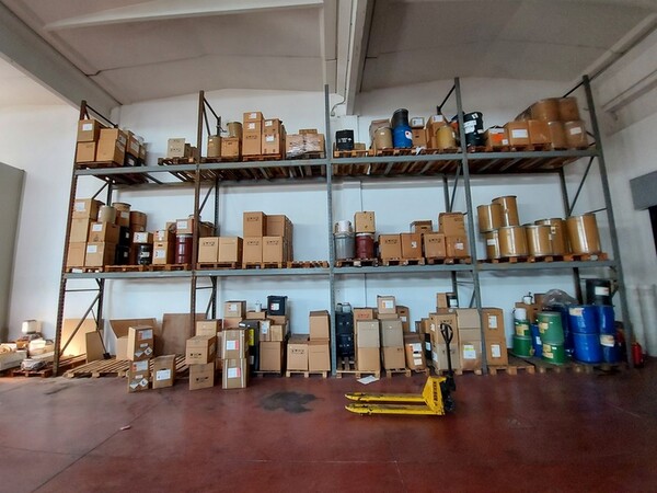 Logistica in vendita
