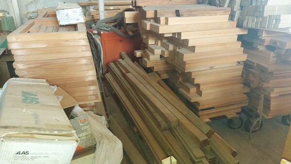 20#6361 Prodotti lavorati e semilavorati in legno in vendita - foto 14