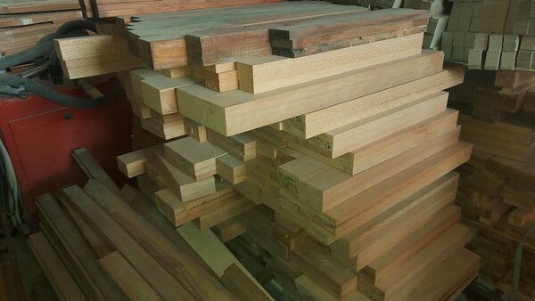 20#6361 Prodotti lavorati e semilavorati in legno in vendita - foto 19