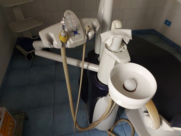 1#6363 Arredi ed attrezzature per studio odontoiatrico in vendita - foto 4